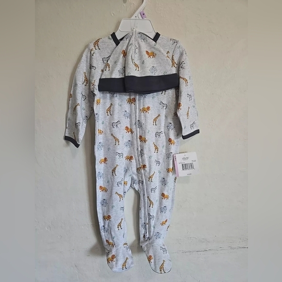 New Baby Animal Print Sleeper Romper Size 9 Months By Little Me - Picture 1 of 7